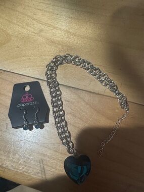 paparazzi Silver-Tone Chain Necklace with Deep Teal Heart Pendant
